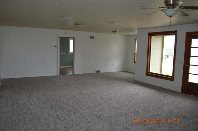 Photo - 36287 N Honeyman Rd