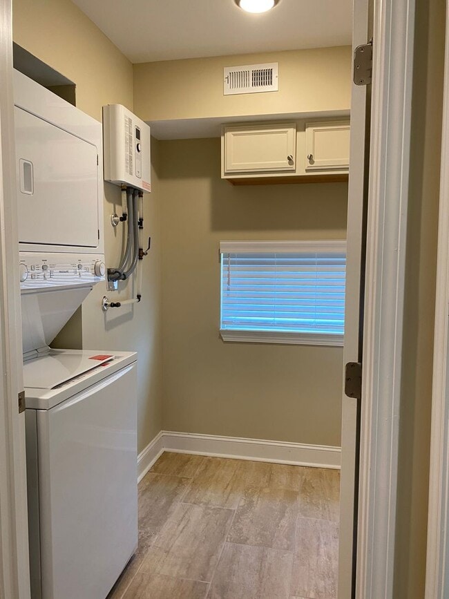 Photo - One bedroom one bathroom apartment off of West Union - Downtown Morganton Unit A201