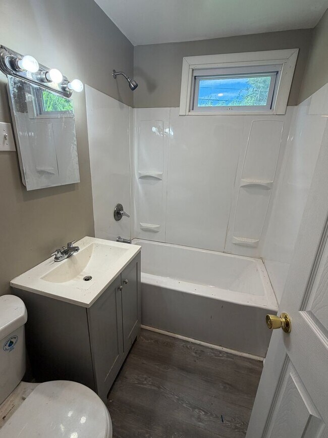 Photo - Newly updated 3 bedroom Cape Cod in Dayton