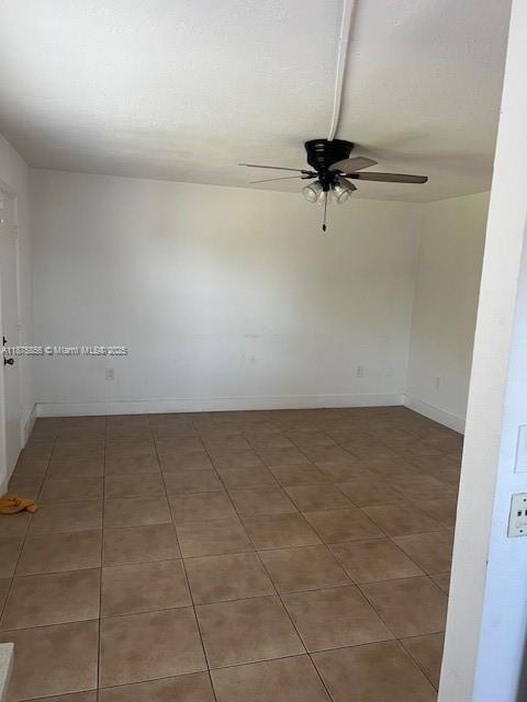 Photo - 4450 SW 67th Ave Unidad x