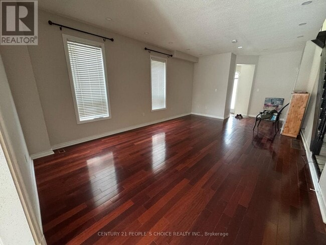 Photo - 3704 Golden Locust Dr