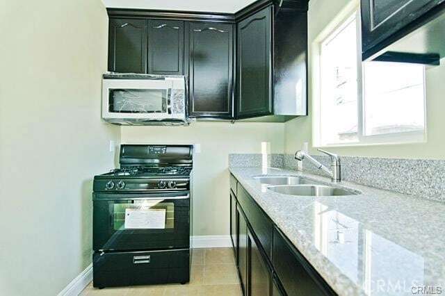 620 1/2 W 59th Place Unit