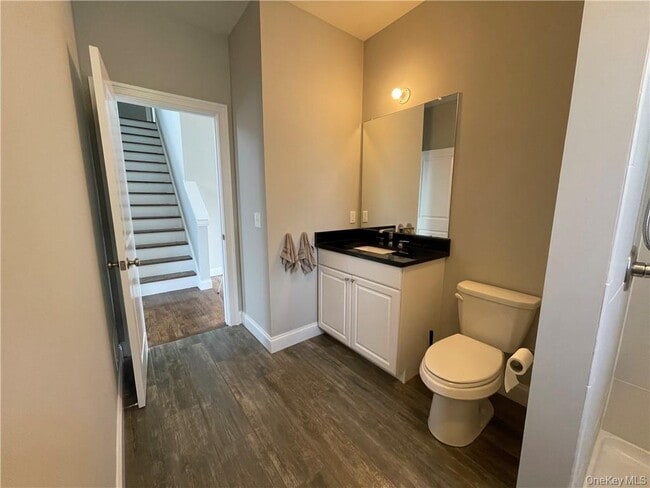 Photo - 88 Stratford Dr