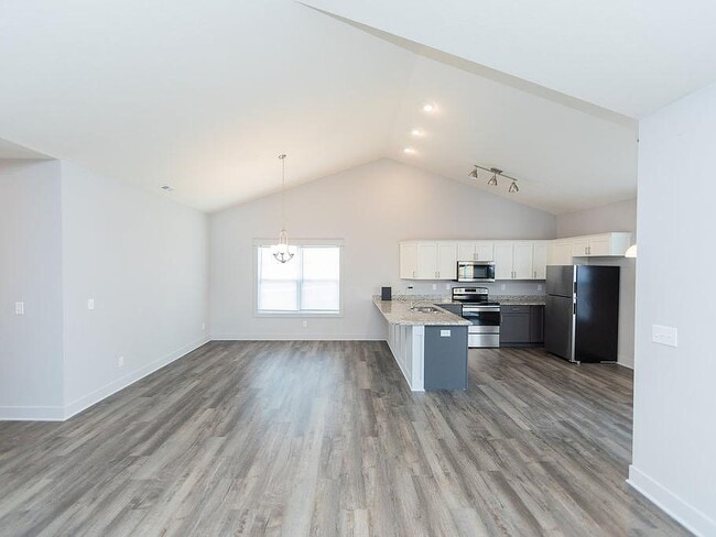 Photo - 1122 W Rangeview Cir