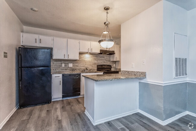 Canyon Oaks Apartment Homes - Canyon Oaks Apartment Homes
