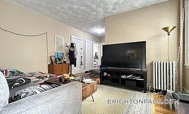 Building Photo - 249 Chestnut Hill Ave Rental