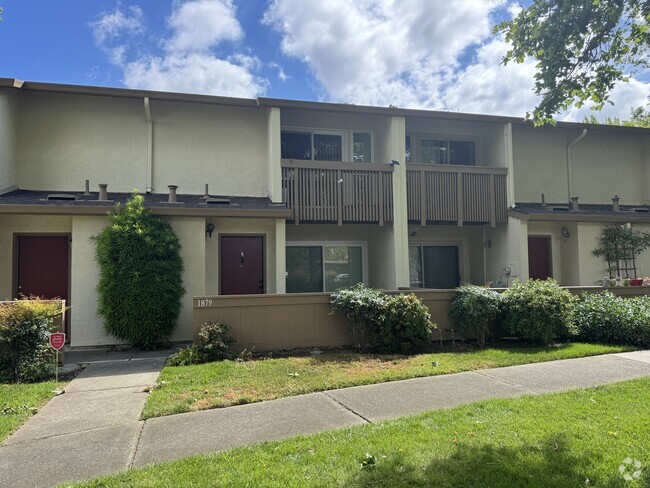 Building Photo - 1879 Pomar Way Rental