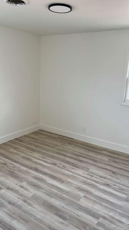 Photo - 107 N Russell St