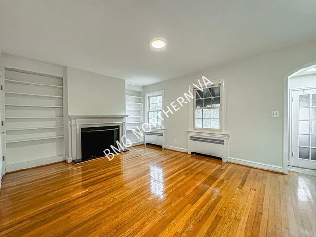 Photo - 4412 Volta Pl NW