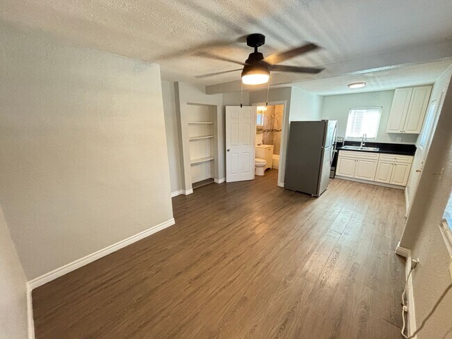 Photo - 1101 Stewart Ave Unit 102