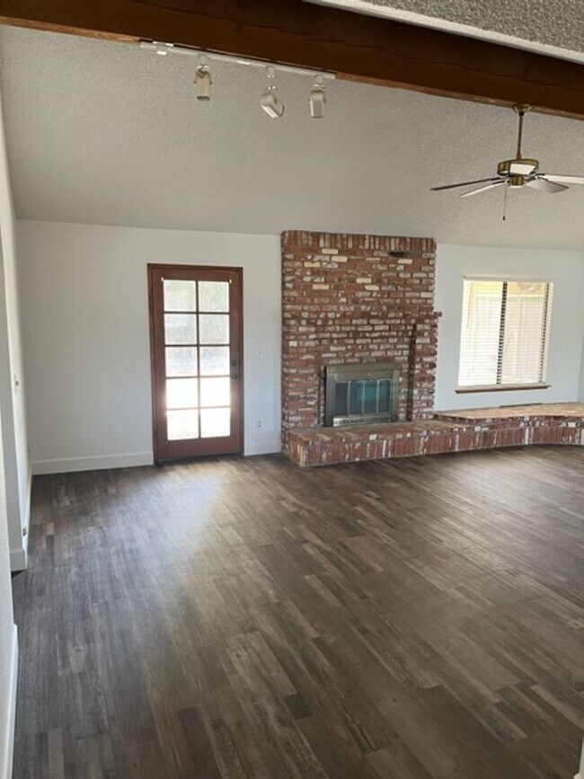 Photo - Nice home with updated flooring and close ...