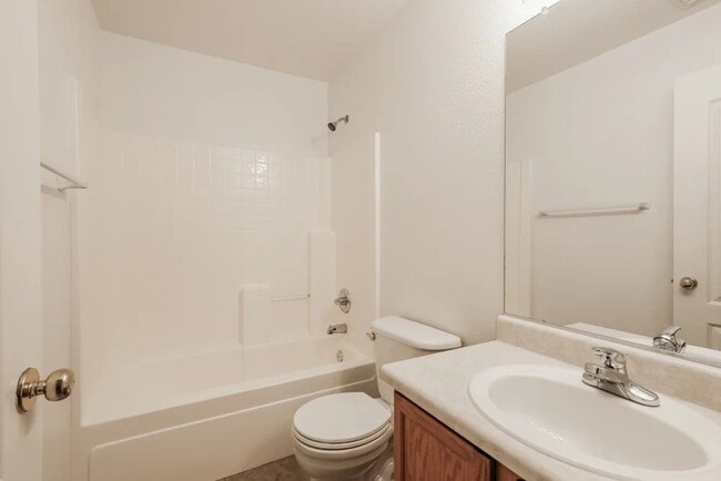 Photo - 113 E Beth Dr
