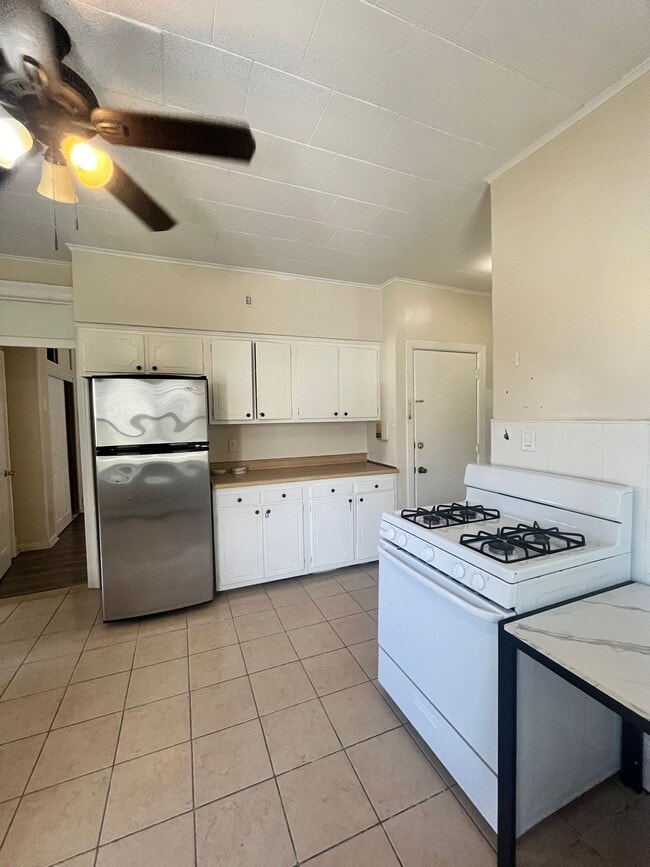 69 W 53rd St #2 - 67 W 53rd St Unit 5