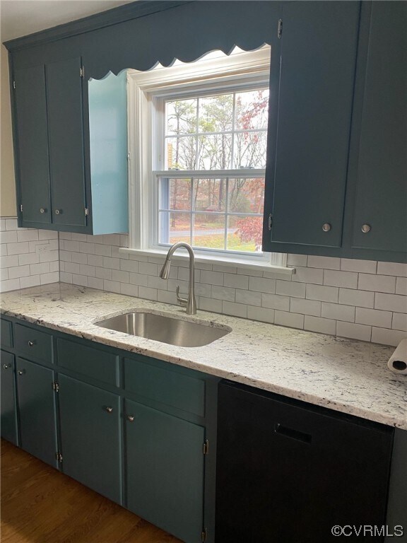 Photo - 8318 Lansdowne Rd