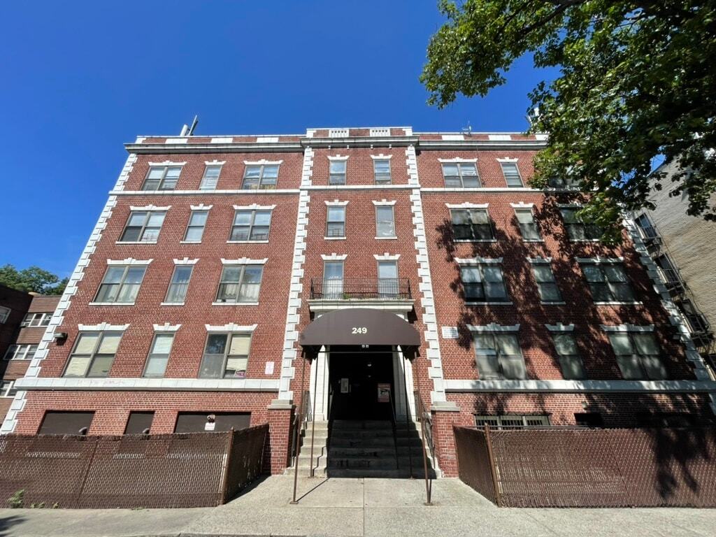 249 S. Arlington Ave - 249 S. Arlington Ave