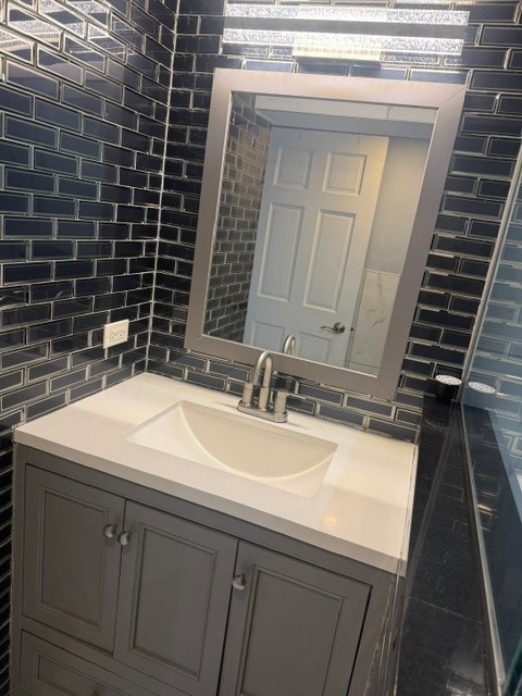 8635 Trumbull Ave Unidad garden unit