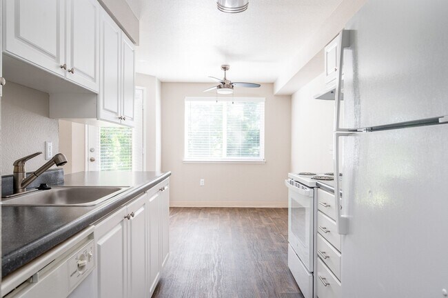 Photo - The Crossings