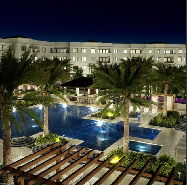 Beautiful at night - 1111 Central Ave Unit 217