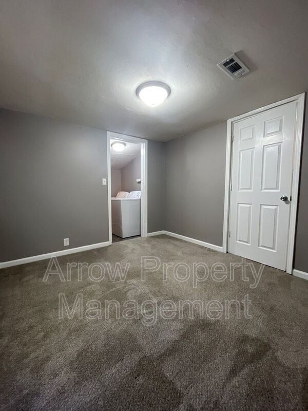 Photo - 2234 Dudley St