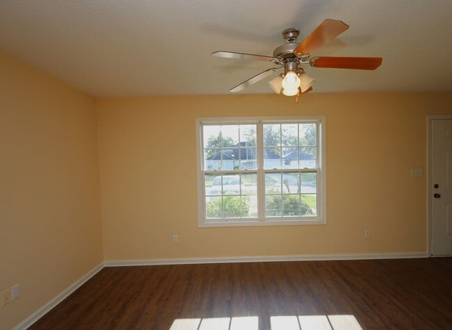 Photo - 1801 Chestnut Dr