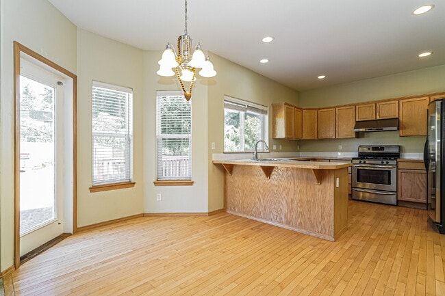 Photo - **Beautiful 4 Bedroom Home in Prime Bothell Location!** Available NOW for RENT