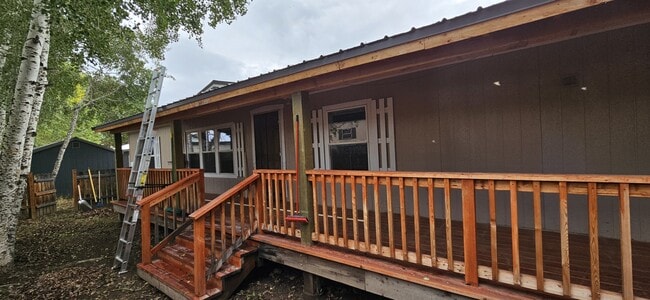 Photo - 233 N Ashley Ave Casa