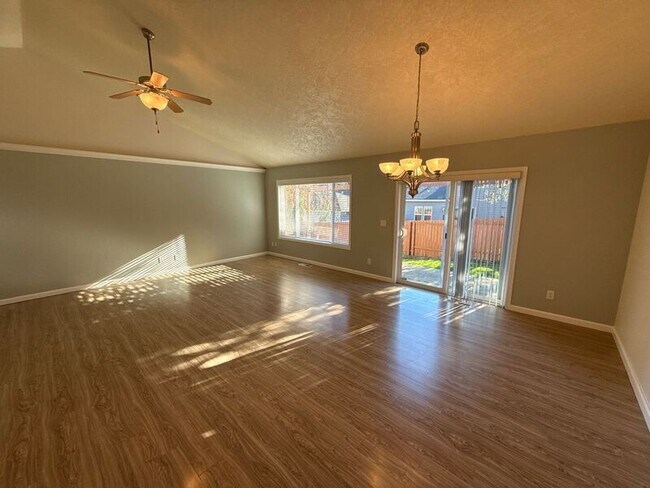 Photo - 2360 Kaley Ave NW