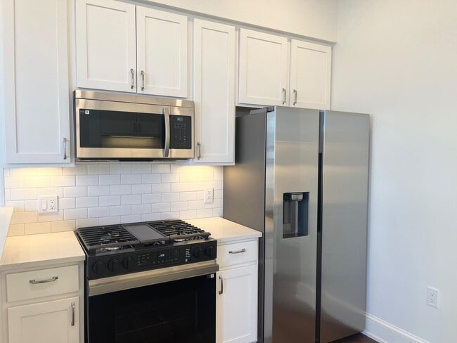 Photo - 1228 E Juneau Ave