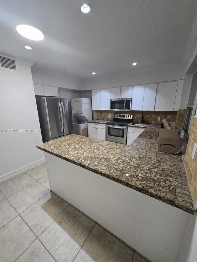 Photo - 1701 N Treasure Dr Unidad 5