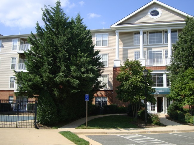 Entrada principal - 7000 Falls Reach Dr Unidad 309