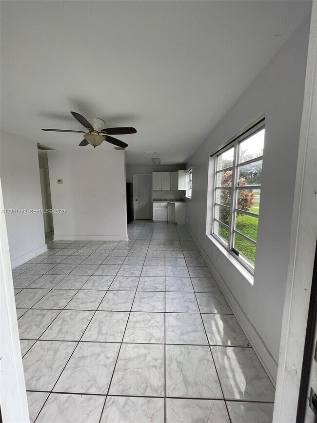 Photo - 5751 SW 38th Ct