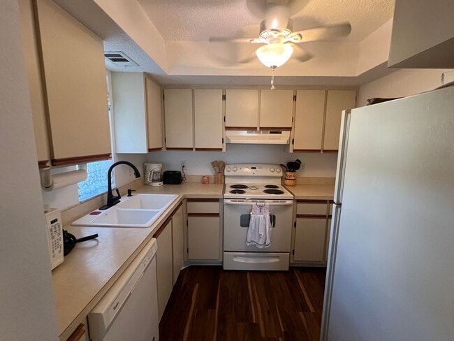 Photo - Seasonal Oaks IV 2/2 first floor condo Unit RR104