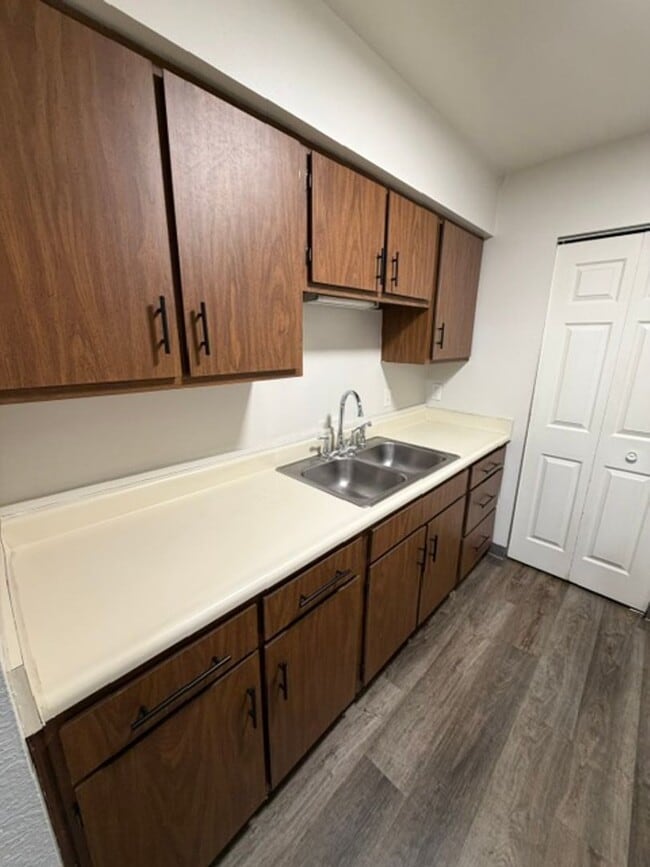 Photo - 305 W Locust St Unit 30