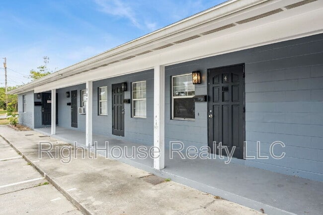 Photo - 907 Center Ave Unit Apt 4