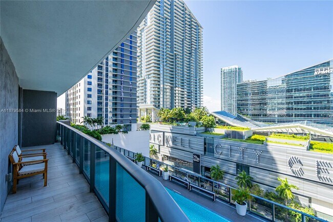 Photo - 45 SW 9th St Unit 1001