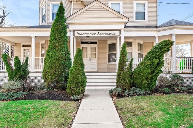 29 Wiggins St Unit 3