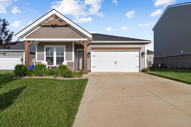 Building Photo - 823 Saucer Ct