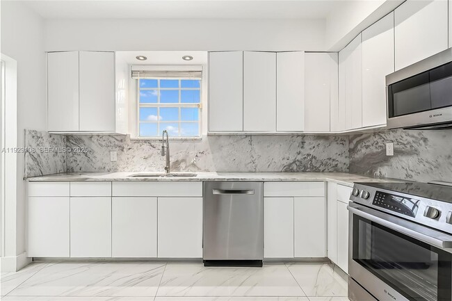 Photo - 345 Fairway Dr