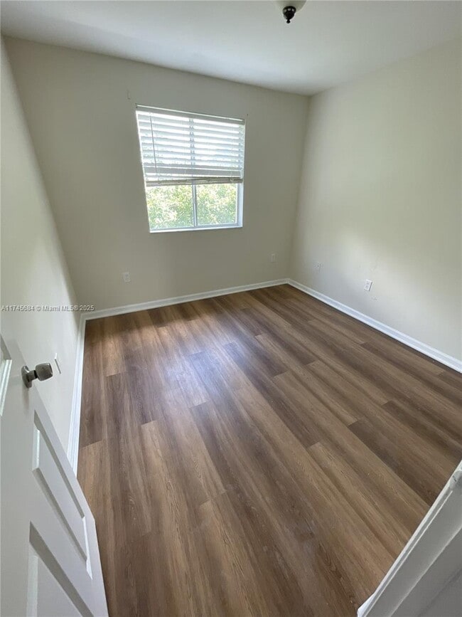 Photo - 2865 SE 15th Rd