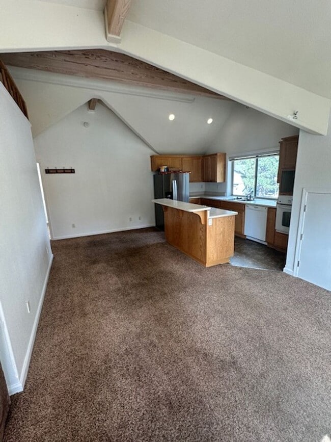 Photo - Super cute upstairs apartment available no...