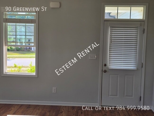 Photo - 90 Greenview St