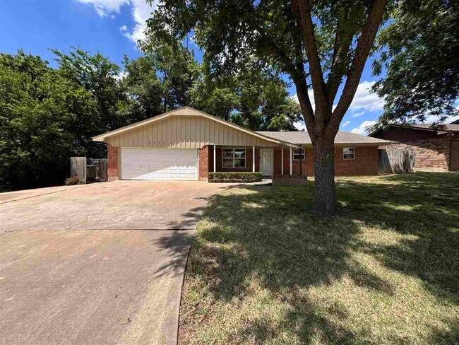 Photo - 5539 NW Eisenhower Dr