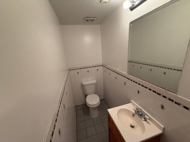 Photo - 121 Kellogg St Unit 2