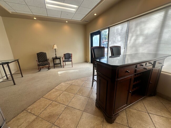 Photo - Large 1 bed / 1 bath Condo on North End of... Unit 105B