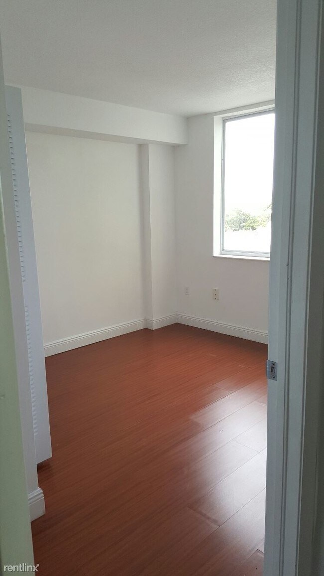 Photo - 2 br, 2 bath Condo - 219 NW 12th Ave 2 ba...