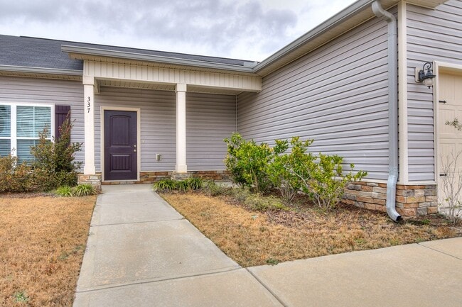 Photo - 3 Bedroom 2 Bath Ranch