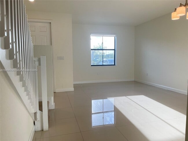 Photo - 10491 W 34th Ct