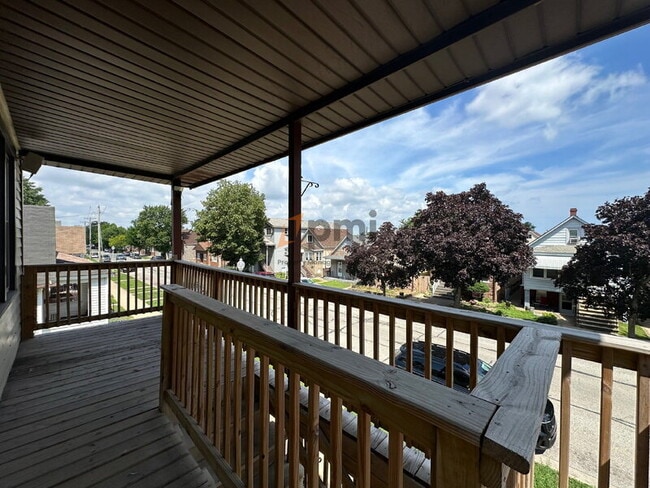 Photo - 1530 121st St Unit 2