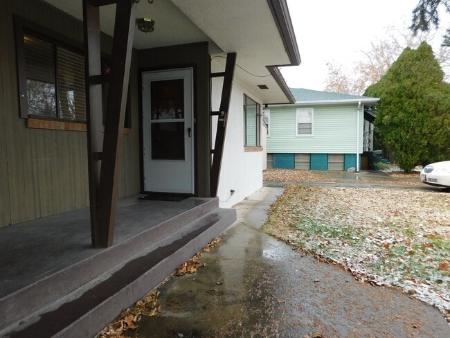 Photo - Close to CMU/St Mary's