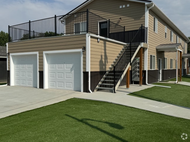 Building Photo - 310 3rd St W Unit 201 Rental